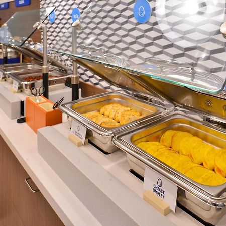 Holiday Inn Express & Suites - Canton By Ihg Exteriör bild