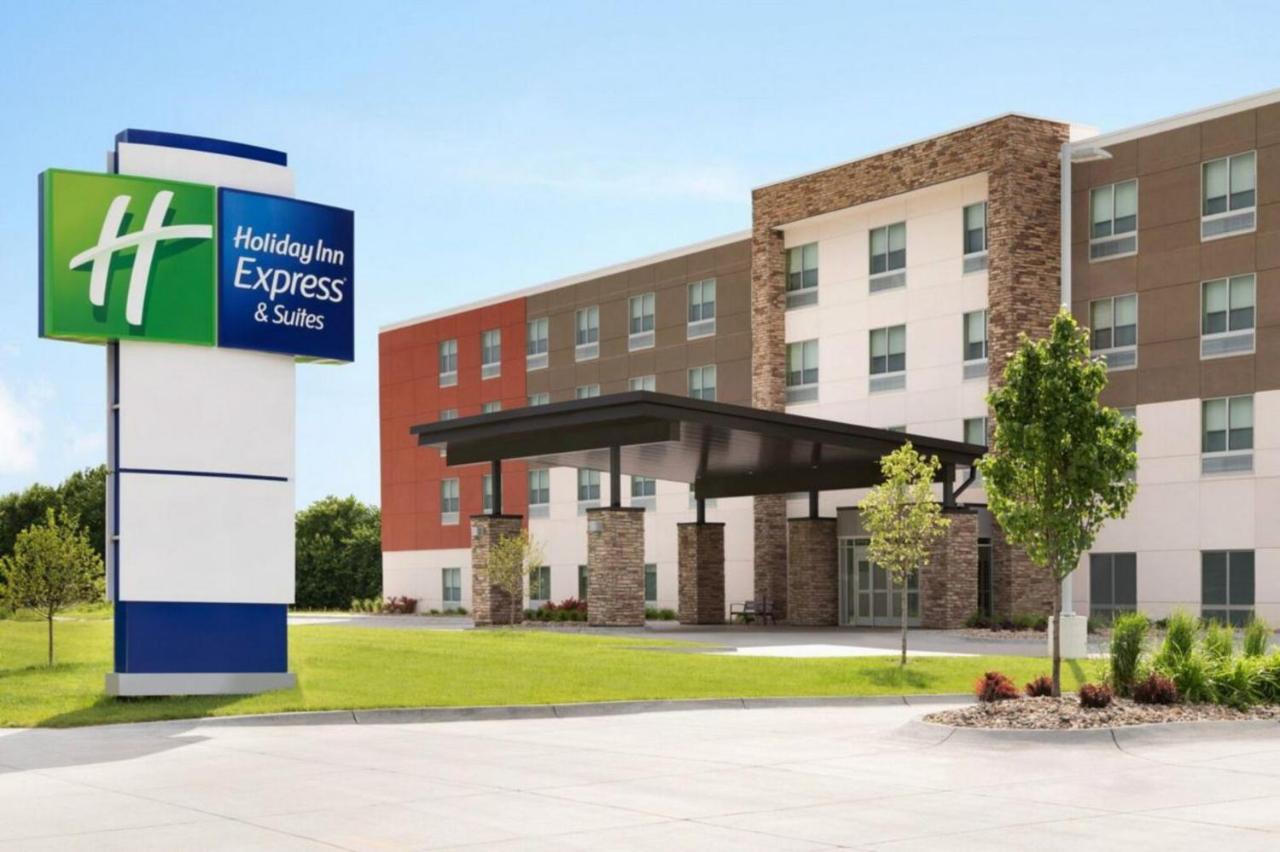 Holiday Inn Express & Suites - Canton By Ihg Exteriör bild