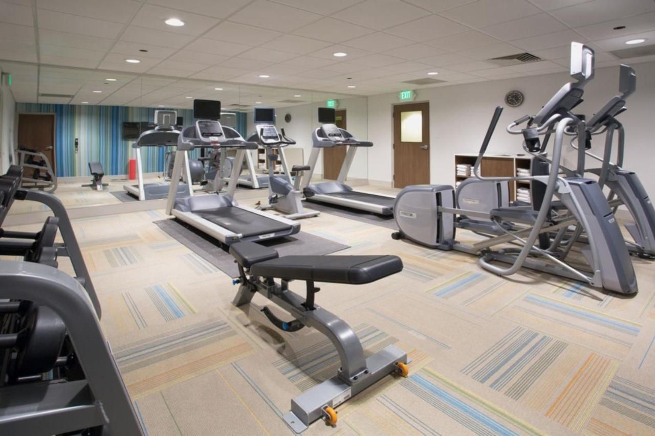 Holiday Inn Express & Suites - Canton By Ihg Exteriör bild